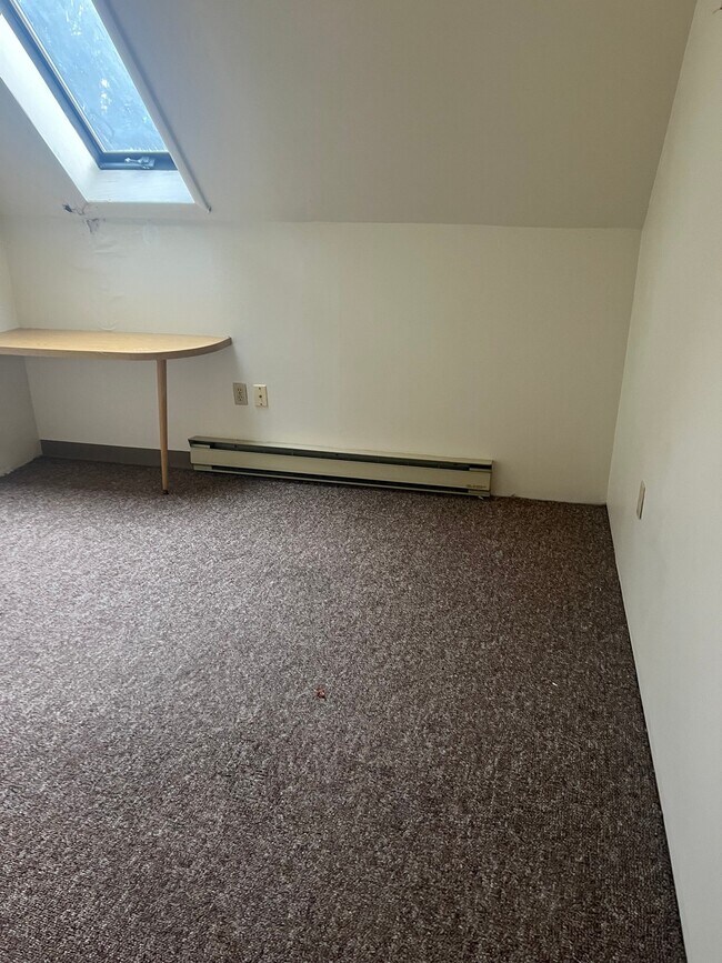 Foto del edificio - 1311 Gravel Pond Rd