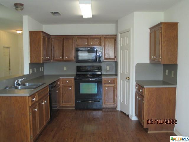 Building Photo - 102 Brenna Cir