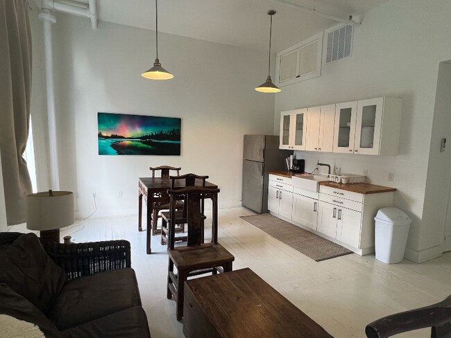 Foto del edificio - 108 2nd St SW