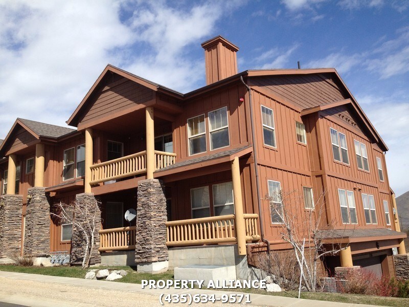 Primary Photo - FULLY FURNISHED / FOX BAY CONDO