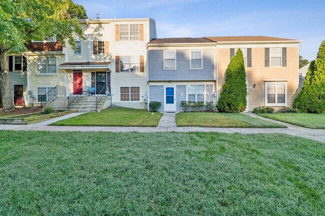 Foto del edificio - 4206 Drake Ct