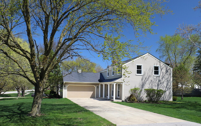 Building Photo - 0N235 Winfield Rd