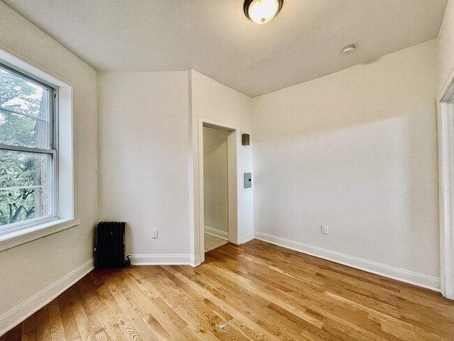 Building Photo - 214 64th St