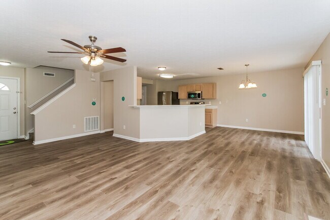 Foto del edificio - 7153 Wellwood Dr
