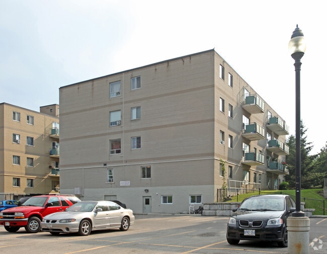 Apartments For Rent in Richmond Hill, ON 136 Rentals