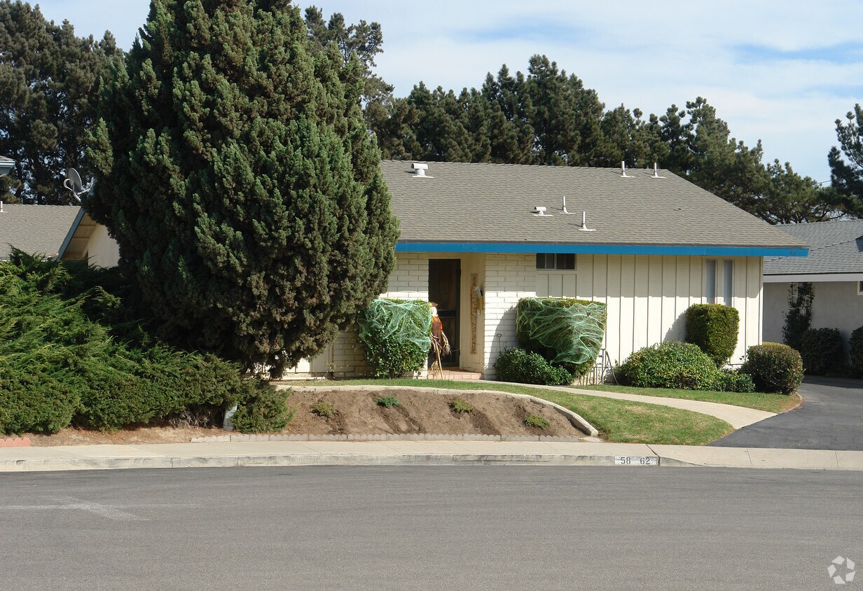 Building Photo - 58-62 N Calle Vista