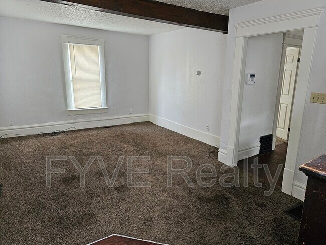 Foto del edificio - 356 Rankin St