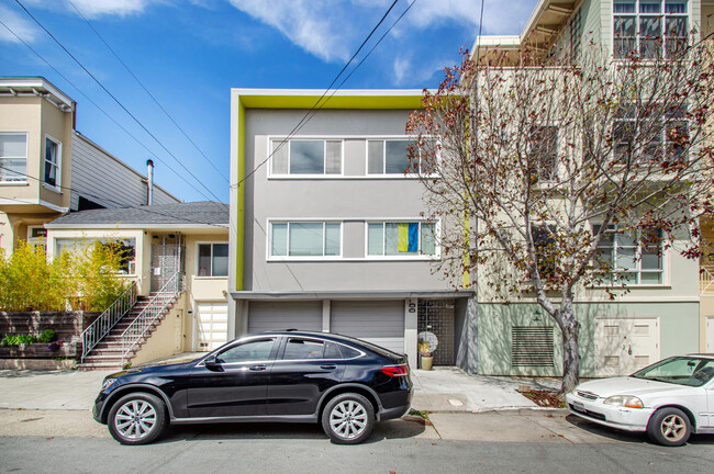 Building Photo - 212 29th St