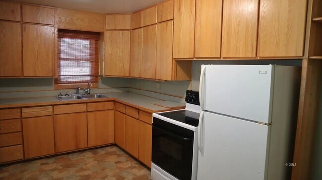 Foto del edificio - 402 E Grant St