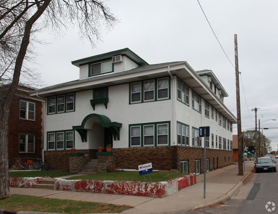 Foto principal - 3757 Harriet Ave S