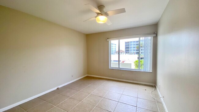 Building Photo - 125 Shore 102b Ct