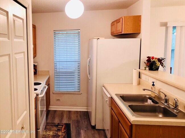 Foto del edificio - 10486 Autumn Trace Rd