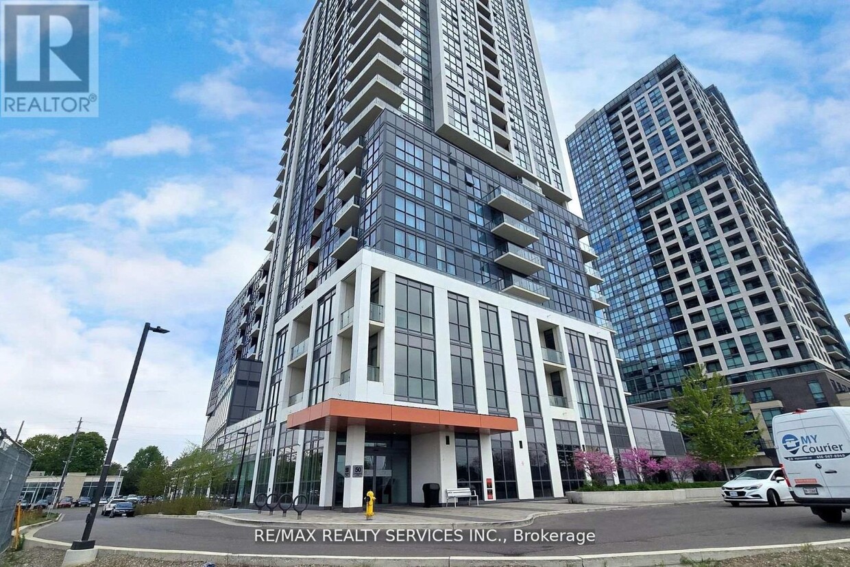 Primary Photo - 50-650 Thomas Riley Rd