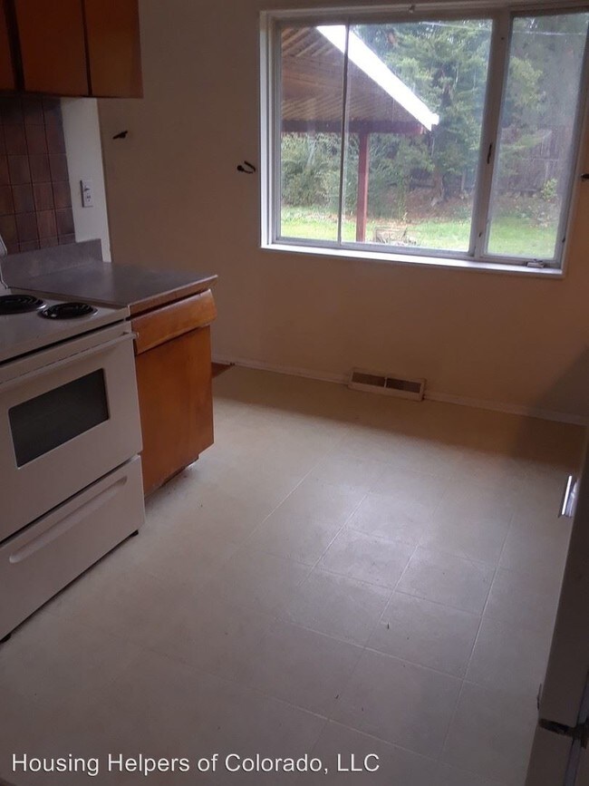 Foto del edificio - 5 br, 2 bath House - 365 South 41st Street