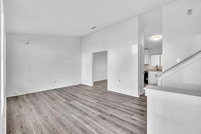 Building Photo - 3959 Wood Path Dr