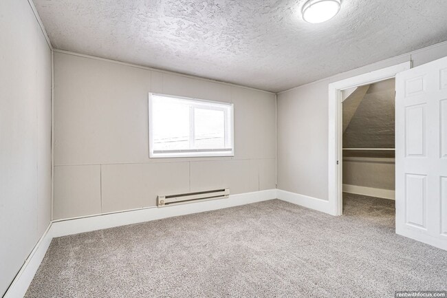 Building Photo - 1350 Manitowoc Rd