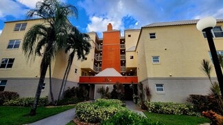 Building Photo - 8205 Lake Dr