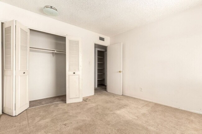 Foto del edificio - 5742 N 43rd Dr