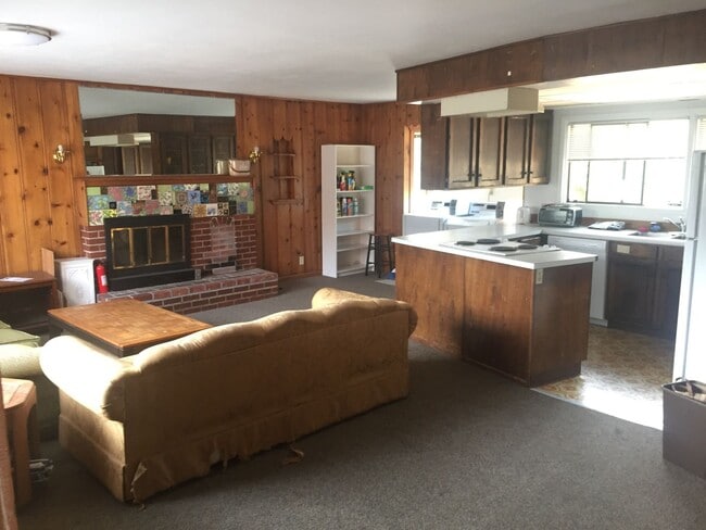 Building Photo - Lewis & Clark Law School International Students ONLY