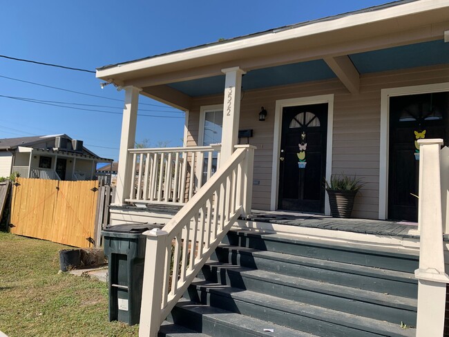 Exterior Front - 3522 Hollygrove St