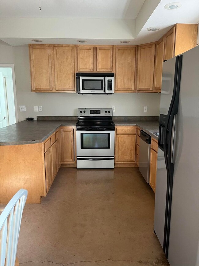 Foto del edificio - 625 State Rte W