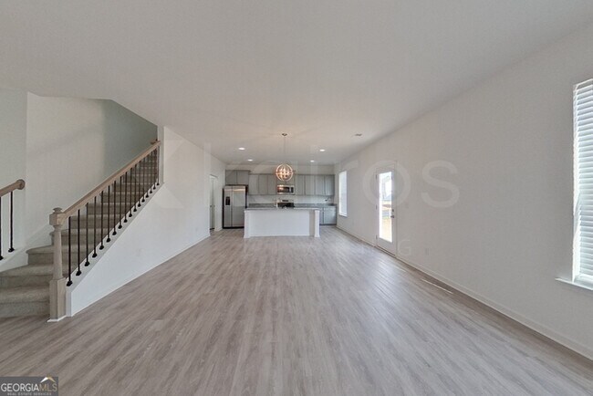 Building Photo - 100 English Oak Ln