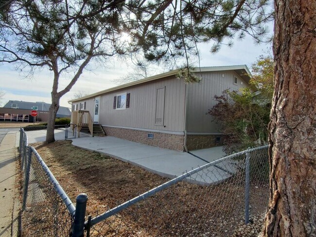 Foto del edificio - 2205 W 90th Ave