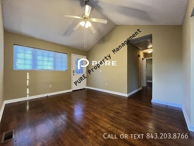 Building Photo - 2645 Orchid Ave