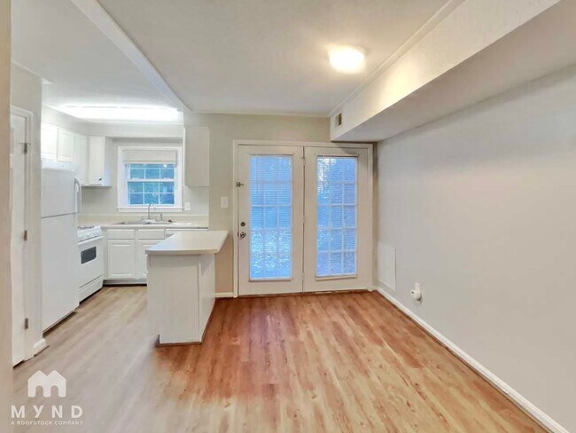 Foto del edificio - 4705 Blue Bird Ct