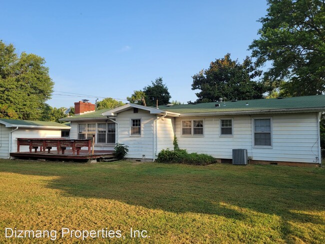 Foto del edificio - 3 br, 2 bath House - 692 W Westview St.