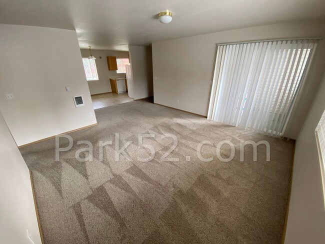Foto del edificio - 2 Bedroom 2 Bathroom Upper Level Condo in Bonney Lake