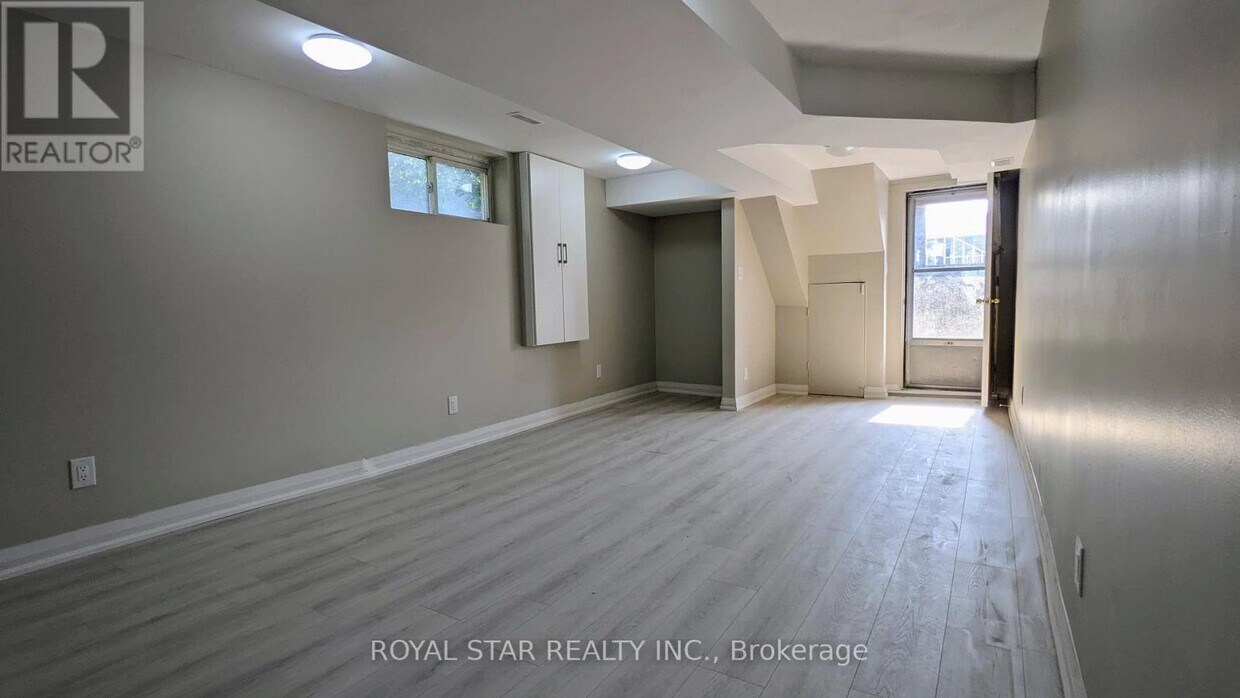 Photo principale - 4051 Dunmow Crescent