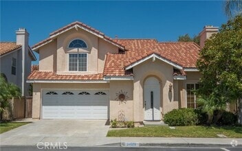 24915 Via Sonoma