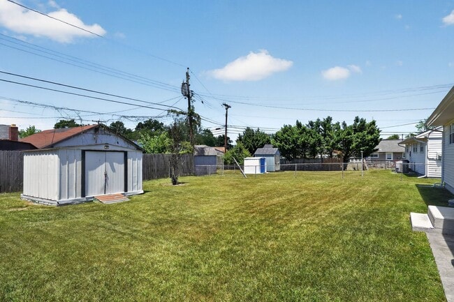 Foto del edificio - Updated Single-Family Home for Rent in Fairlawn
