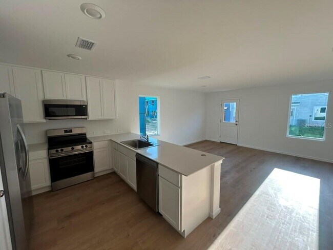 Foto del edificio - 1554 Plank Pl