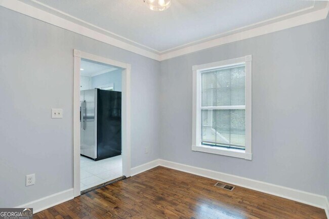 Foto del edificio - 2542 White Oak Dr