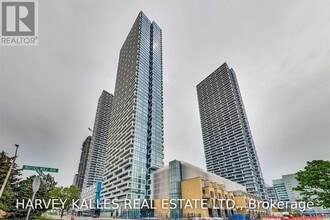 Building Photo - 898 Portage Pkwy
