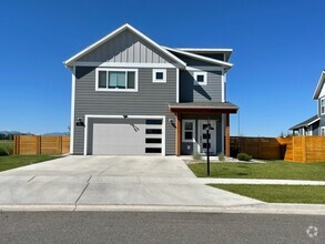 Building Photo - 18 Sakers Way