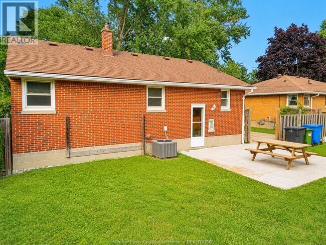 Building Photo - 3621 McKay Ave