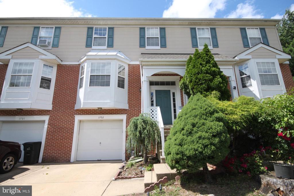 Primary Photo - 1702 Old Mill Ct