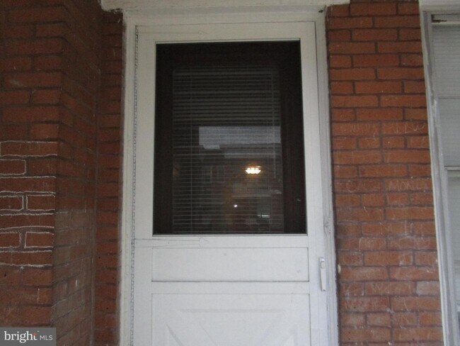 Building Photo - 5914 Carpenter St