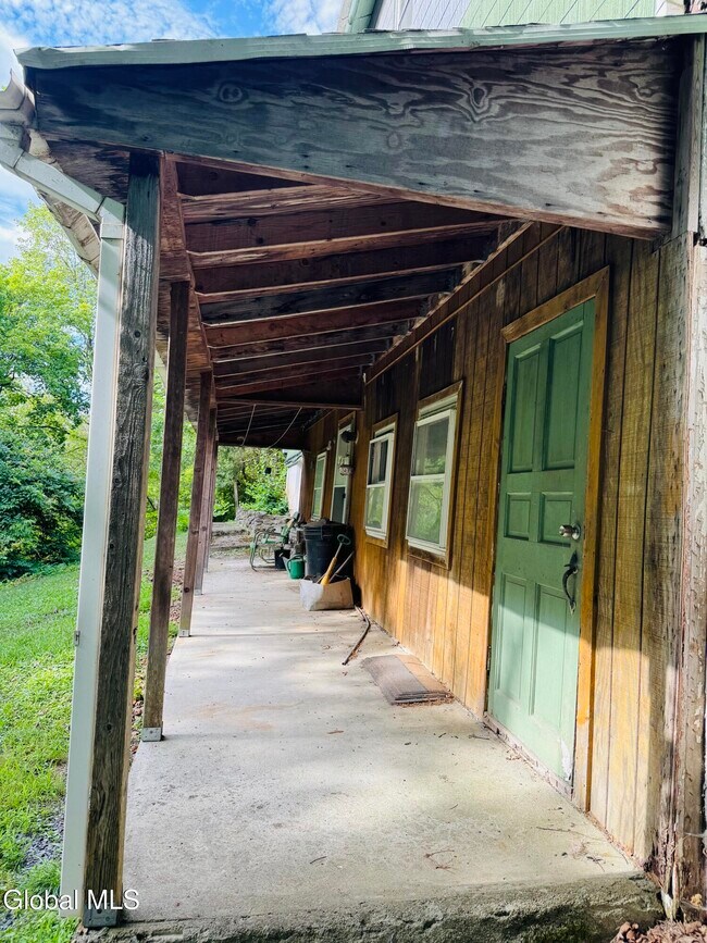 Foto del edificio - 2970 Salisbury Pl