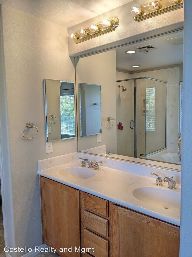 Foto principal - 4 br, 2.5 bath House - 9858 Santa Ponsa Ct