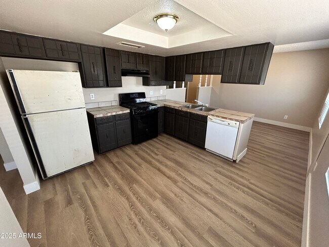 Foto del edificio - 8443 W Glenrosa Ave