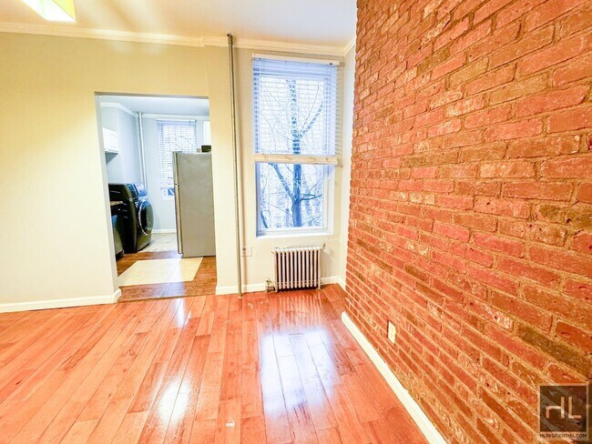 Building Photo - CHAUNCEY STREET
