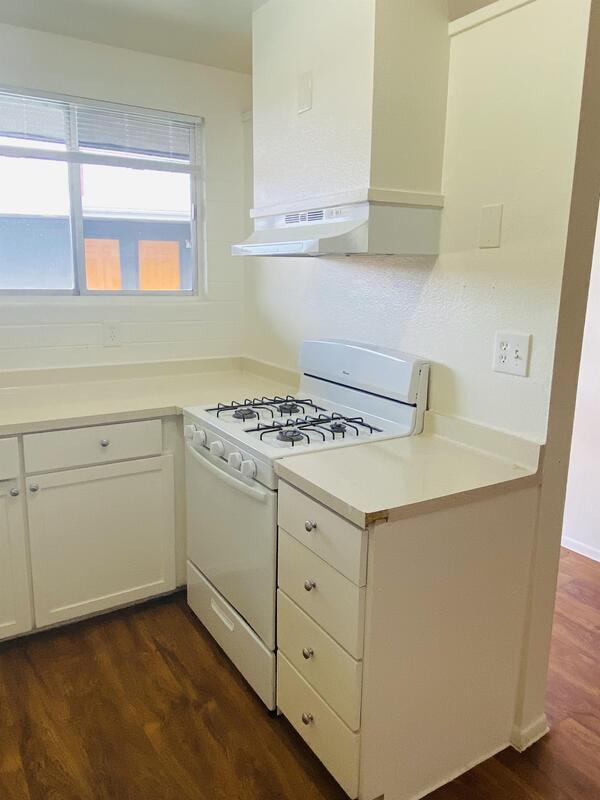 Foto del edificio - 5770 E 10th St