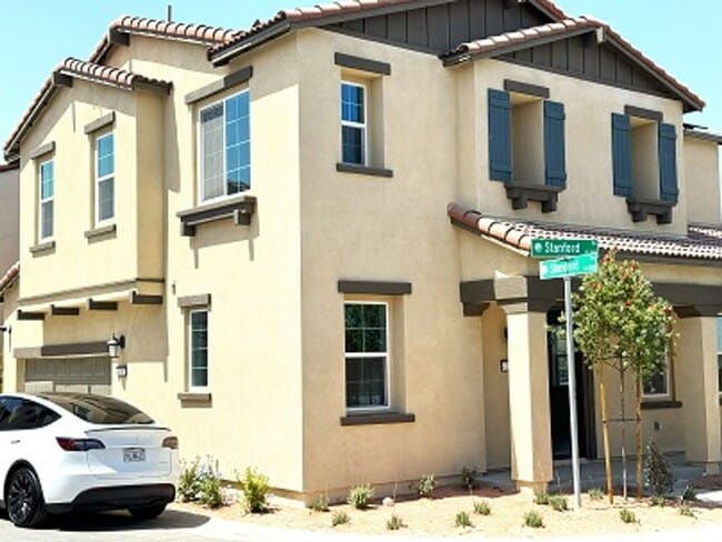 Building Photo - New house in a Brand new community in the heart of desert close to Freeway I 10
