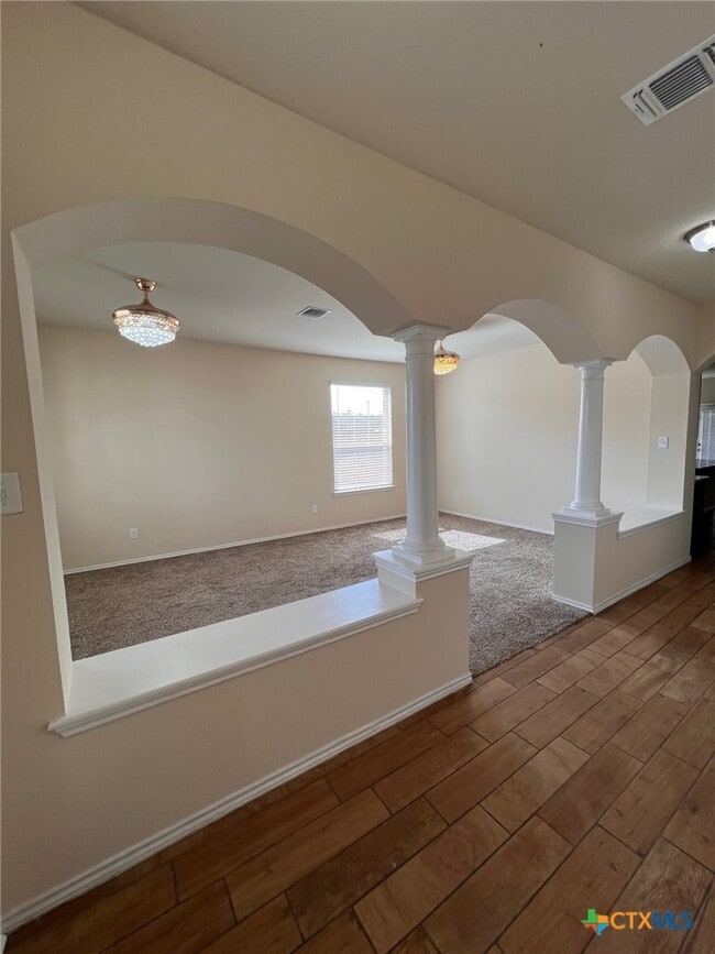 Building Photo - 2520 Dante Ct