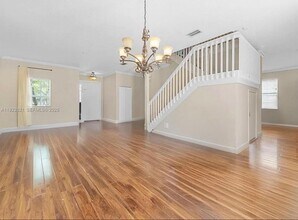 Building Photo - 168 Canterbury Pl