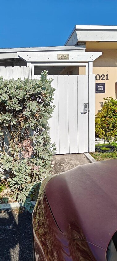 Foto principal - 1021 NE 17th Ave